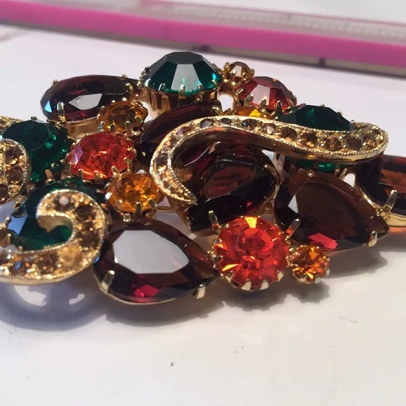 Gorgeous vintage rhinestone brooch - Picture 2 of 5